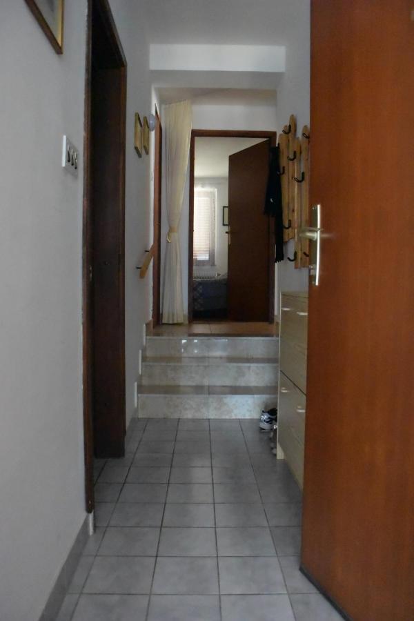 מאלי לוסיניי 70 Sq M Apartment At Saint Martin'S Harbour חדר תמונה